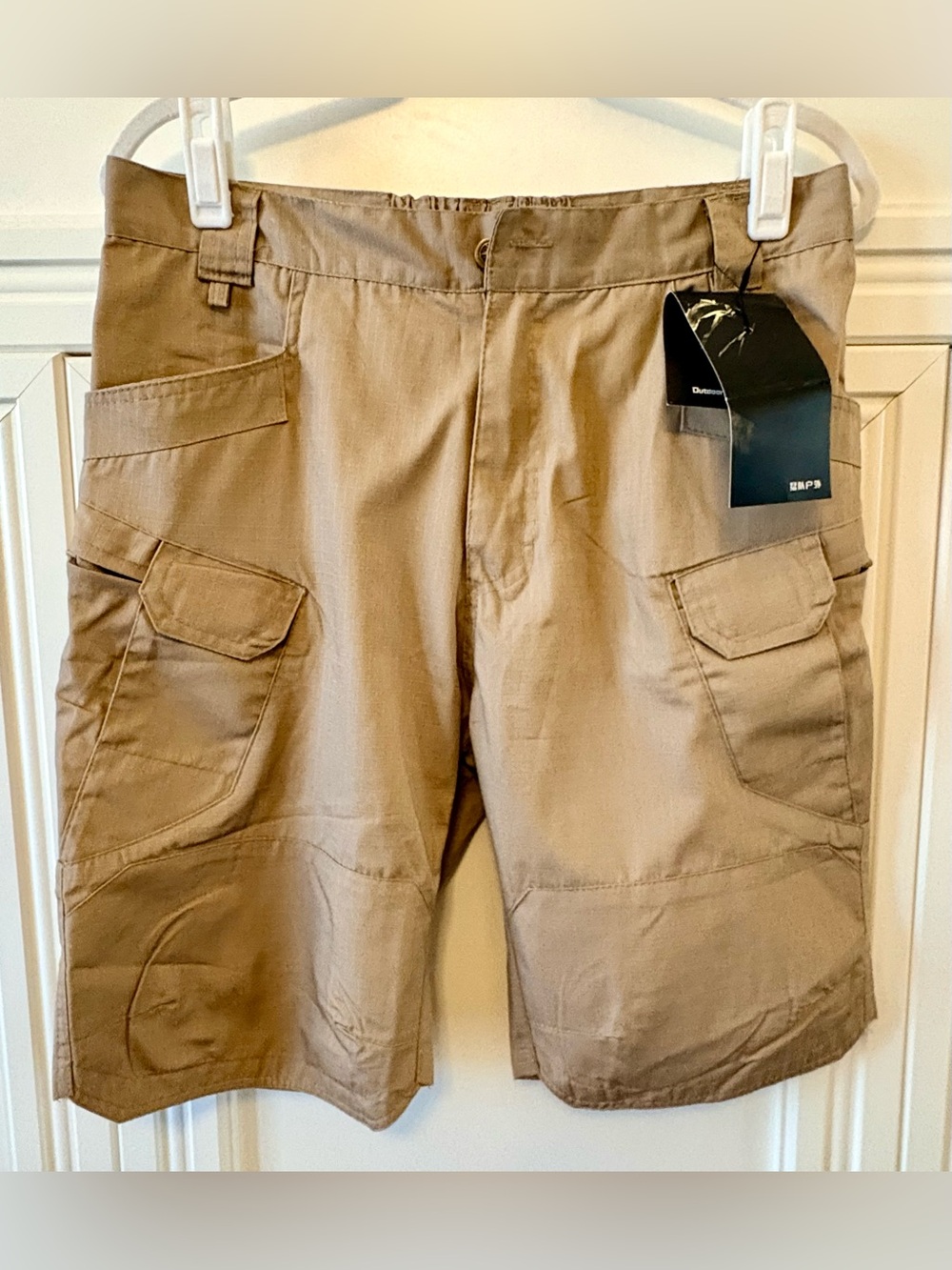 🟣 WOMENS KHAKI CARGO OUTDOOR HIKING SHORTS - BRAND NEW - SIZE MEDIUM 🟣